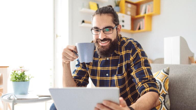 salon homme cafe internet 1072*600