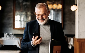 man beard glasses 360 x 227