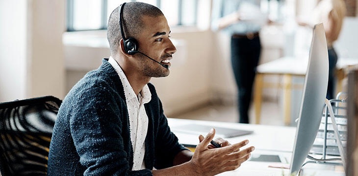 Man Earphone Mic Screen